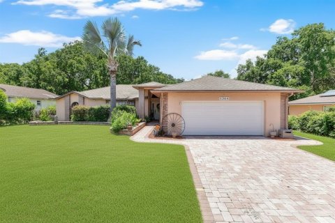 Casa en Auburndale, Florida 3 dormitorios, 150.5 m2 № 2157113