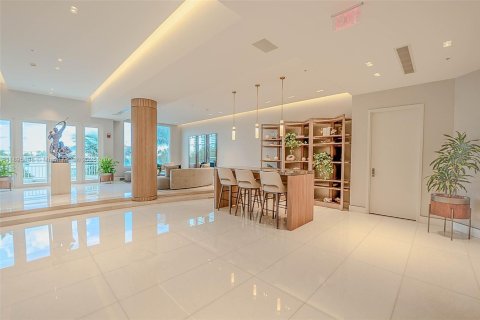 Copropriété à vendre à Miami, Floride: 2 chambres, 118.91 m2 № 1950366 - photo 25