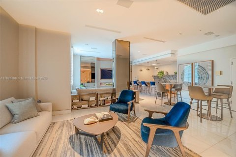 Copropriété à vendre à Miami, Floride: 2 chambres, 118.91 m2 № 1950366 - photo 27