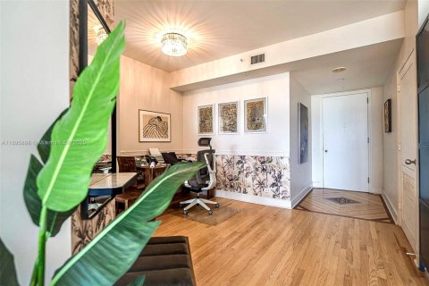 Copropriété à vendre à Miami, Floride: 2 chambres, 118.91 m2 № 1950366 - photo 7