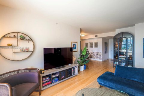 Copropriété à vendre à Miami, Floride: 2 chambres, 118.91 m2 № 1950366 - photo 3