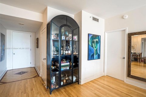 Copropriété à vendre à Miami, Floride: 2 chambres, 118.91 m2 № 1950366 - photo 6