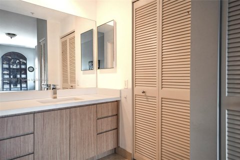 Copropriété à vendre à Miami, Floride: 2 chambres, 118.91 m2 № 1950366 - photo 11