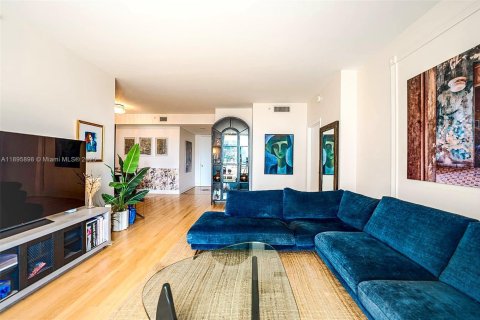 Copropriété à vendre à Miami, Floride: 2 chambres, 118.91 m2 № 1950366 - photo 1