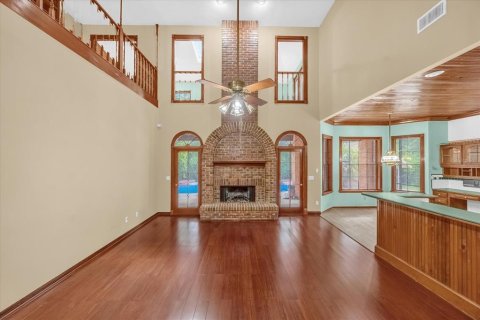 House in Winter Springs, Florida 4 bedrooms, 402.73 sq.m. № 1657530 - photo 9