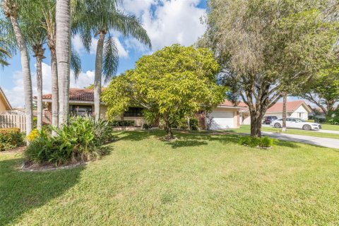 House in Davie, Florida 4 bedrooms, 205.31 sq.m. № 2018357 - photo 27