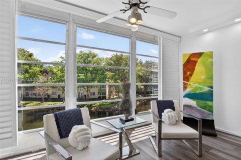 Copropriété à vendre à Coconut Creek, Floride: 2 chambres, 113.81 m2 № 2185848 - photo 25