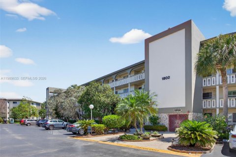Condo à Coconut Creek, Floride, 2 chambres  № 2185848