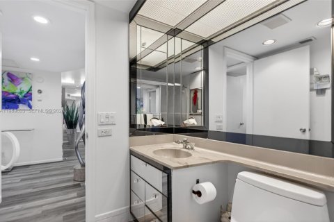 Copropriété à vendre à Coconut Creek, Floride: 2 chambres, 113.81 m2 № 2185848 - photo 13