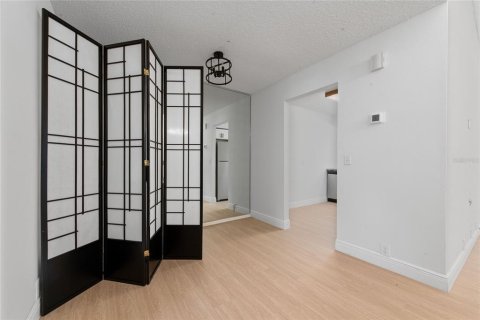 Condominio en venta en Altamonte Springs, Florida, 1 dormitorio, 73.58 m2 № 1295727 - foto 9