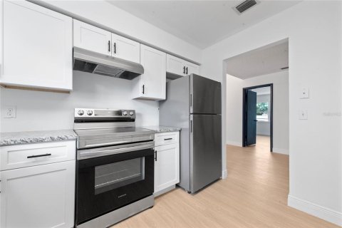 Condominio en venta en Altamonte Springs, Florida, 1 dormitorio, 73.58 m2 № 1295727 - foto 5