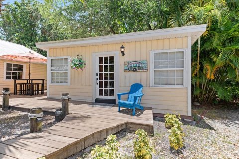 House in Kissimmee, Florida 4 bedrooms, 237.46 sq.m. № 1795740 - photo 9