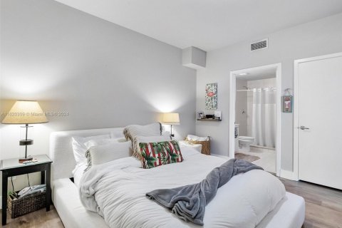 Condominio en venta en Miami, Florida, 1 dormitorio, 113.34 m2 № 1985485 - foto 24