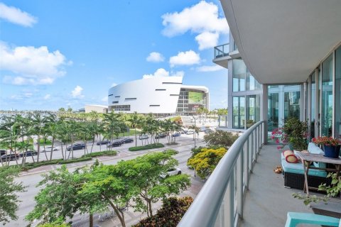 Condominio en venta en Miami, Florida, 1 dormitorio, 113.34 m2 № 1985485 - foto 17