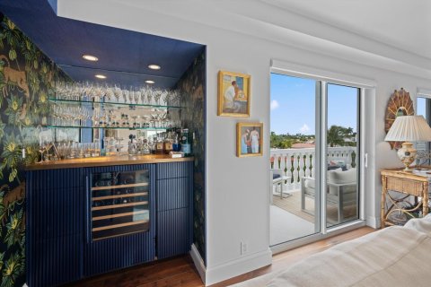 Condo in Palm Beach, Florida, 2 bedrooms  № 2158426 - photo 4