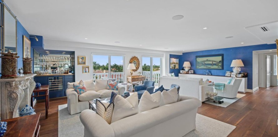 Condo in Palm Beach, Florida, 2 bedrooms  № 2158426