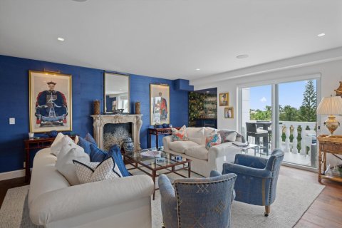 Condo in Palm Beach, Florida, 2 bedrooms  № 2158426 - photo 3