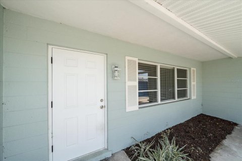 House in Sarasota, Florida 3 bedrooms, 154.87 sq.m. № 2109542 - photo 25