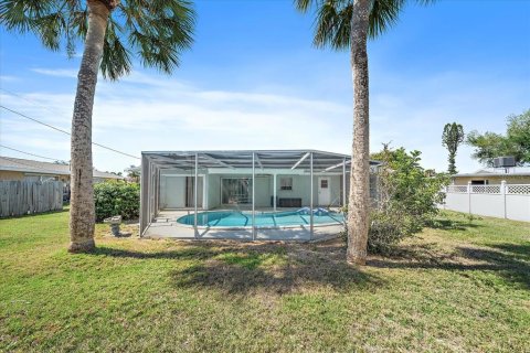 House in Sarasota, Florida 3 bedrooms, 154.87 sq.m. № 2109542 - photo 22