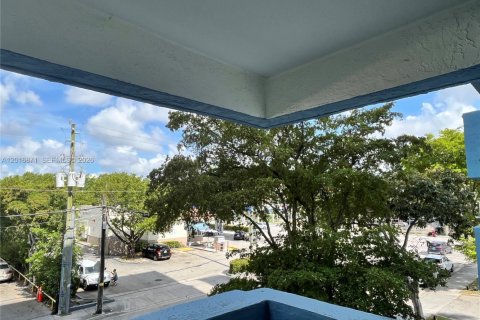 Condominio en venta en Miami, Florida, 1 dormitorio, 57.97 m2 № 2145718 - foto 3