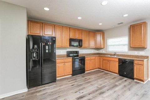 Casa en alquiler en Leesburg, Florida, 3 dormitorios, 208.1 m2 № 1914519 - foto 6