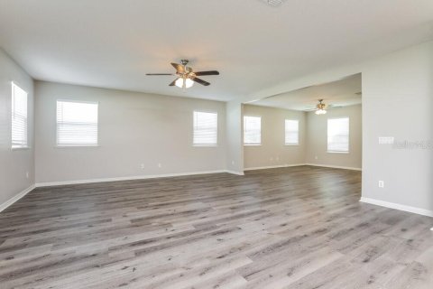 Casa en alquiler en Leesburg, Florida, 3 dormitorios, 208.1 m2 № 1914519 - foto 5