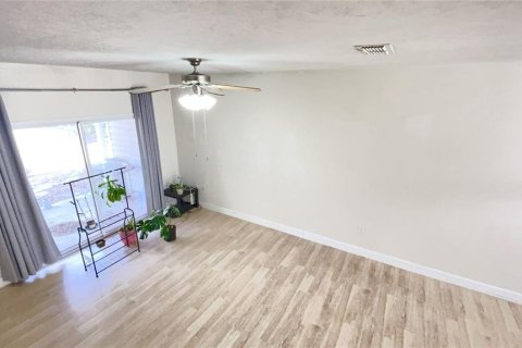 Купить кондоминиум в Гейнсвилл, Флорида 7 комнат, 123м2, № 2097453 - фото 13