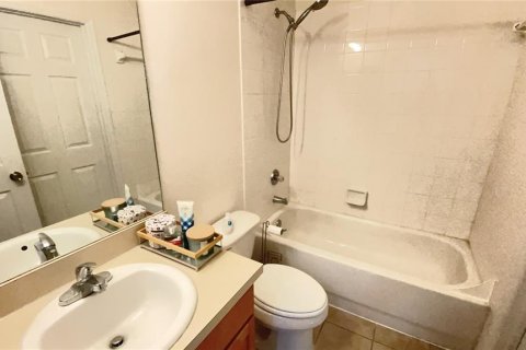 Купить кондоминиум в Гейнсвилл, Флорида 7 комнат, 123м2, № 2097453 - фото 16