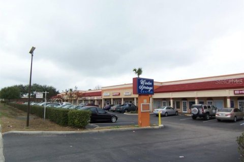 Immobilier commercial à louer à Winter Springs, Floride: 85.66 m2 № 2349902 - photo 3