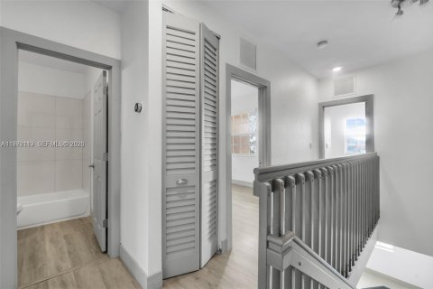 Купить таунхаус в Хомстед, Флорида 3 спальни, 108.6м2, № 2056881 - фото 15