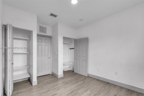 Купить таунхаус в Хомстед, Флорида 3 спальни, 108.6м2, № 2056881 - фото 22