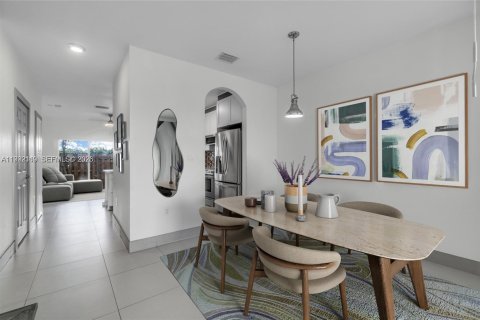 Купить таунхаус в Хомстед, Флорида 3 спальни, 108.6м2, № 2056881 - фото 6