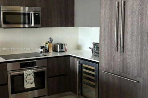 Condo in Miami, Florida, 3 bedrooms  № 1797010 - photo 15