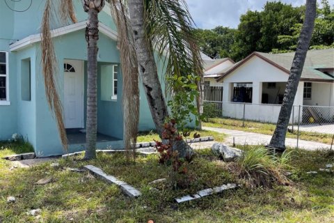 Casa en alquiler en Hollywood, Florida, 3 dormitorios, 146.41 m2 № 1182769 - foto 1