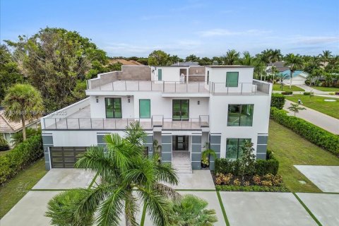 House in Naples, Florida 4 bedrooms, 533.72 sq.m. № 2034663 - photo 7