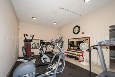 Condo in Lauderdale Lakes, Florida, 1 bedroom  № 1995007 - photo 21