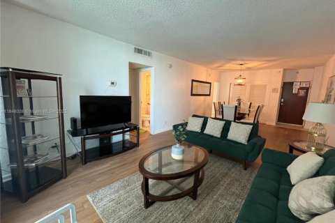Condominio en venta en Hollywood, Florida, 1 dormitorio, 84.08 m2 № 1961977 - foto 10