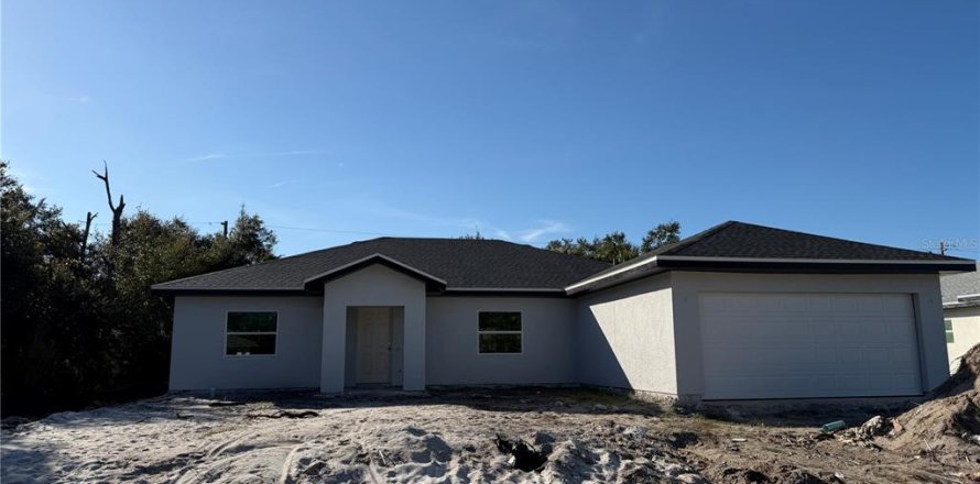 Casa en Port Charlotte, Florida 3 dormitorios, 139.63 m2 № 2106346
