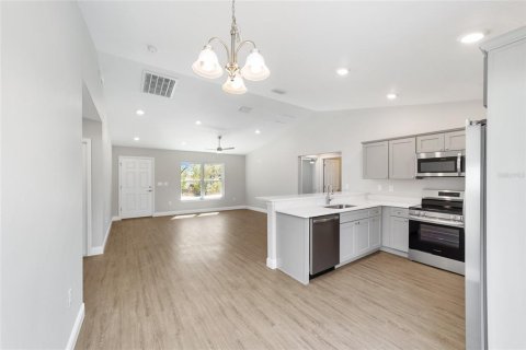 Casa en venta en Summerfield, Florida, 3 dormitorios, 126.16 m2 № 1913535 - foto 10