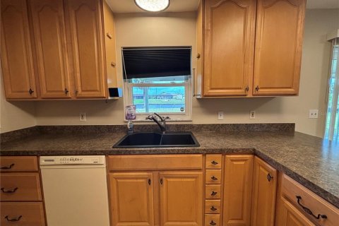 Villa ou maison à louer à Port Charlotte, Floride: 2 chambres, 111.3 m2 № 2285563 - photo 5