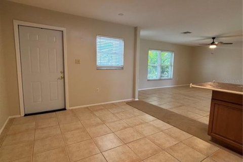 Villa ou maison à louer à Port Charlotte, Floride: 2 chambres, 111.3 m2 № 2285563 - photo 4