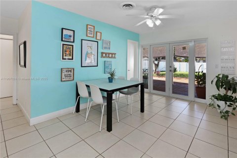 Casa en venta en Hollywood, Florida, 3 dormitorios, 121.05 m2 № 1964239 - foto 3