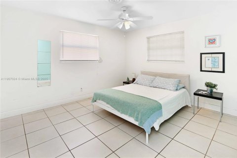 Casa en venta en Hollywood, Florida, 3 dormitorios, 121.05 m2 № 1964239 - foto 14