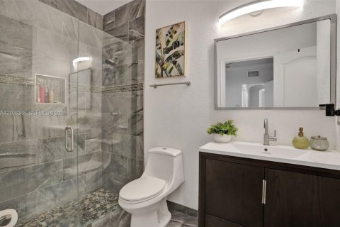 Купить виллу или дом в Майами-Гарденс, Флорида 6 спален, 331.85м2, № 2415782 - фото 14