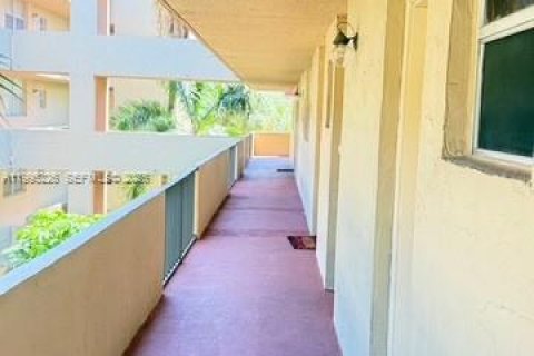 Copropriété à louer à Plantation, Floride: 2 chambres, 117.06 m2 № 2063706 - photo 25