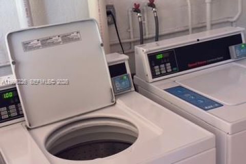 Copropriété à louer à Plantation, Floride: 2 chambres, 117.06 m2 № 2063706 - photo 4