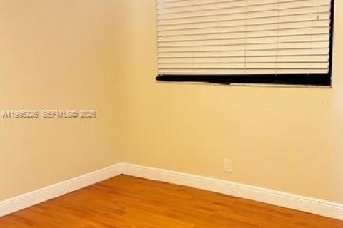 Copropriété à louer à Plantation, Floride: 2 chambres, 117.06 m2 № 2063706 - photo 12