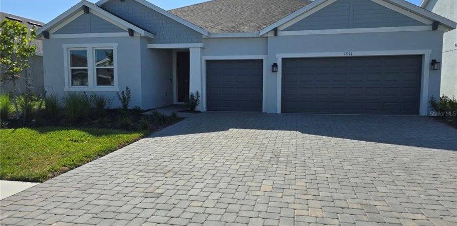 House in Port Charlotte, Florida 4 bedrooms, 271.55 sq.m. № 1675315