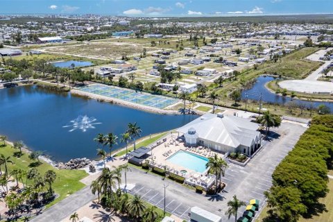 Land in Fort Myers Beach, Florida № 1690842 - photo 11