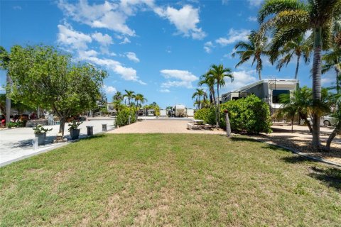 Land in Fort Myers Beach, Florida № 1690842 - photo 4